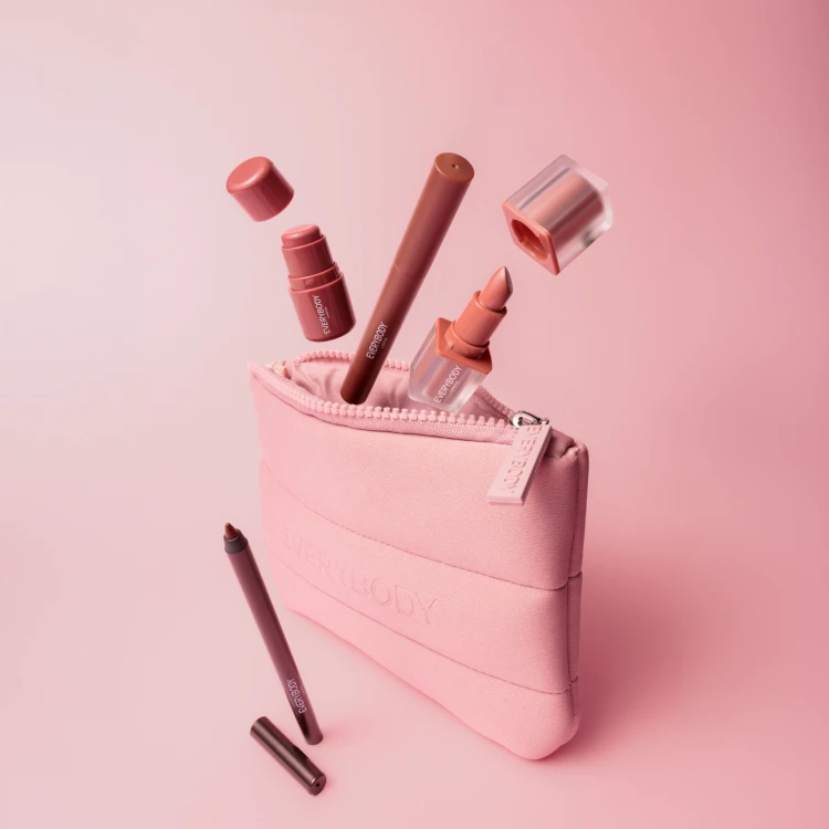 set Blush Go Everybody London kosmetyczka i produkty